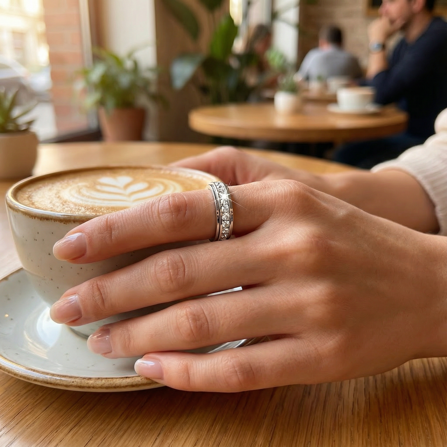 Calmara™ Rotating Zirconia Spinner Ring