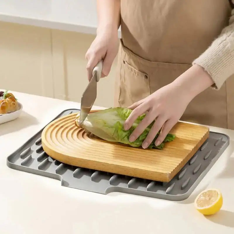 DryDefend™ – Angled Silicone Drying Mat (50% Off)